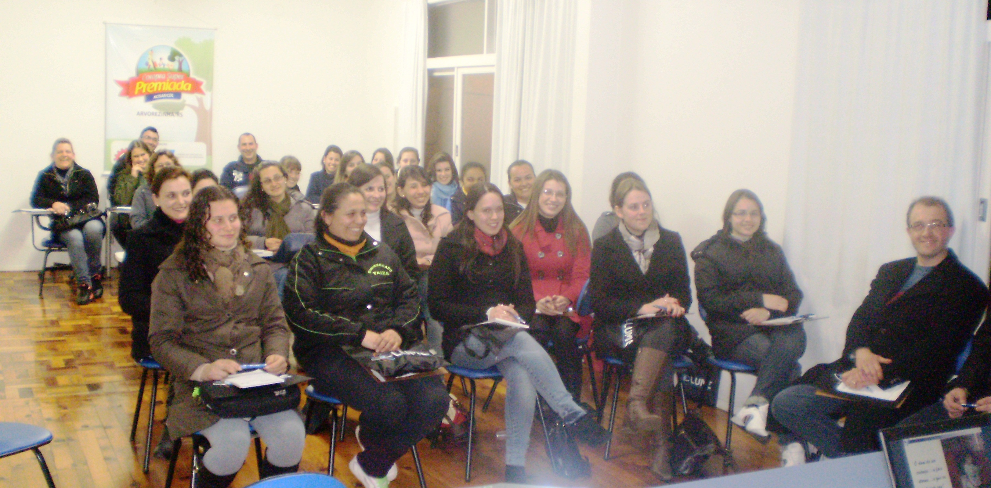 Iniciou ontem a segunda turma de Atendimento e Vendas.