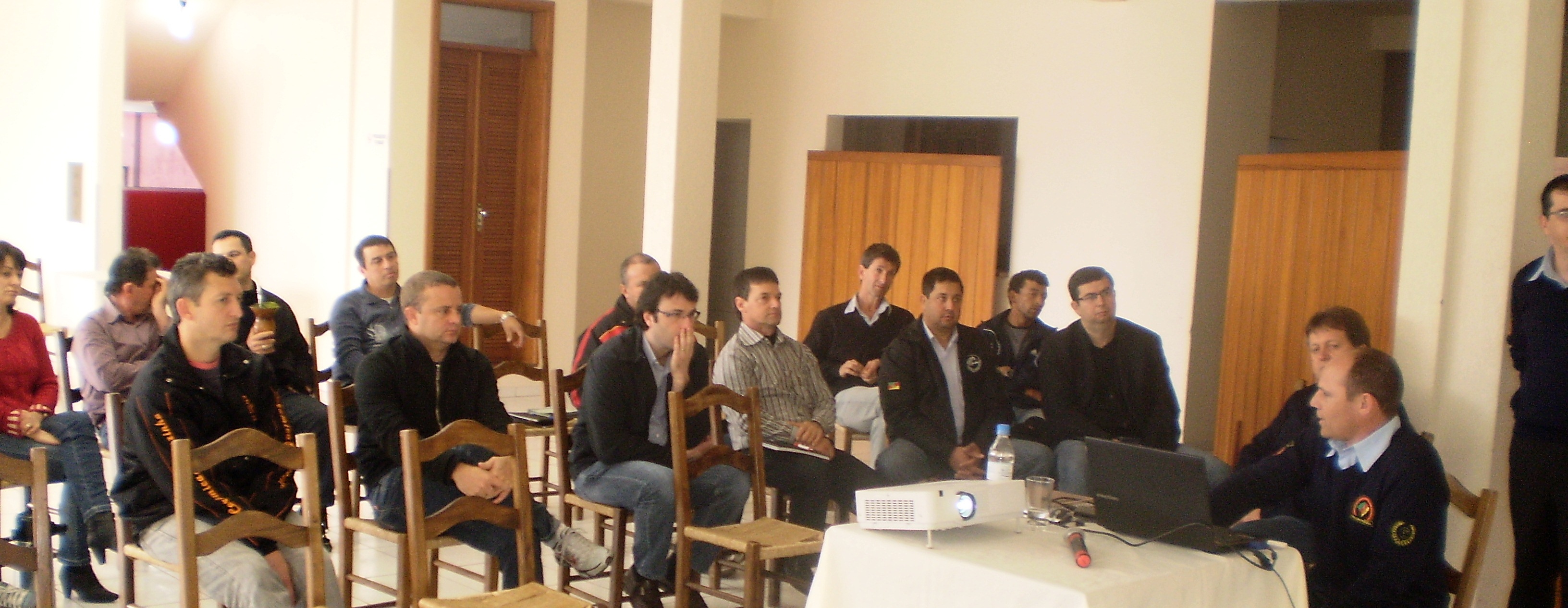 Reunião/Almoço com Bombeiros Voluntários de Arvorezinha e Tapejara.