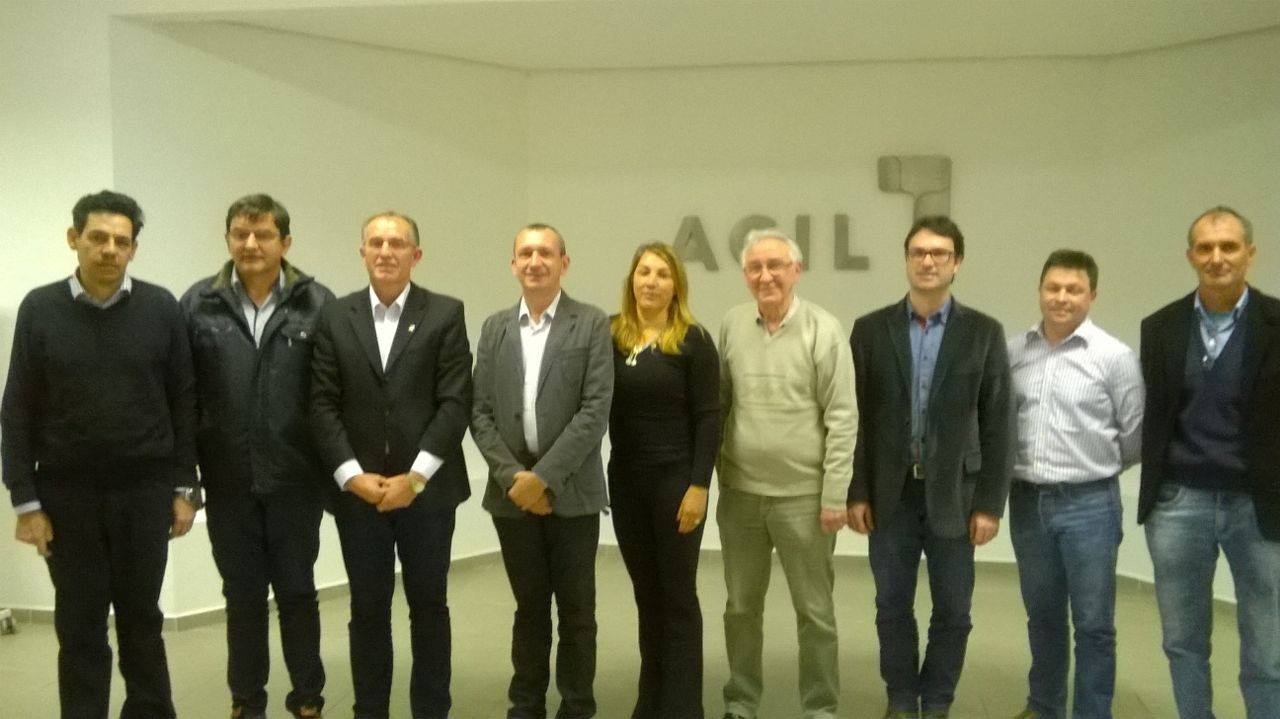 Diretores da ACISAR\CDL foram empossados na CIC VT.